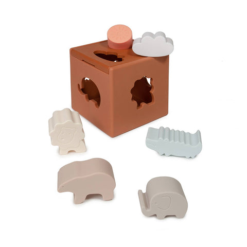 Silicone activity cube and wooden board