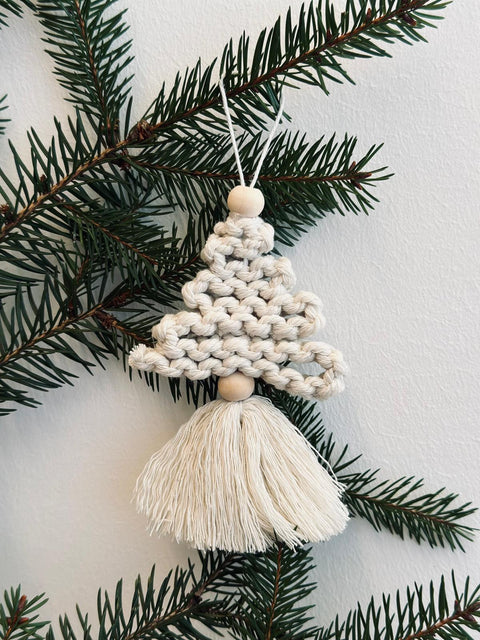 Macramé Christmas Tree